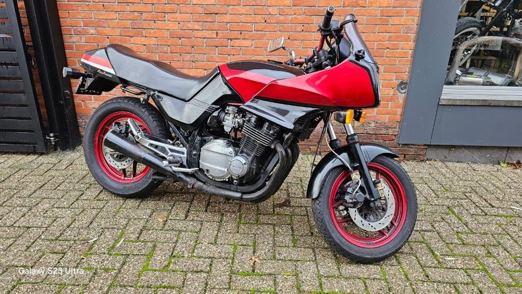 GSX750ES 1984 – oldtimer, Motoren, Motoren | Suzuki, Particulier, Naked bike, meer dan 35 kW, 4 cilinders, Motorrijbewijs A, Handgeschakeld