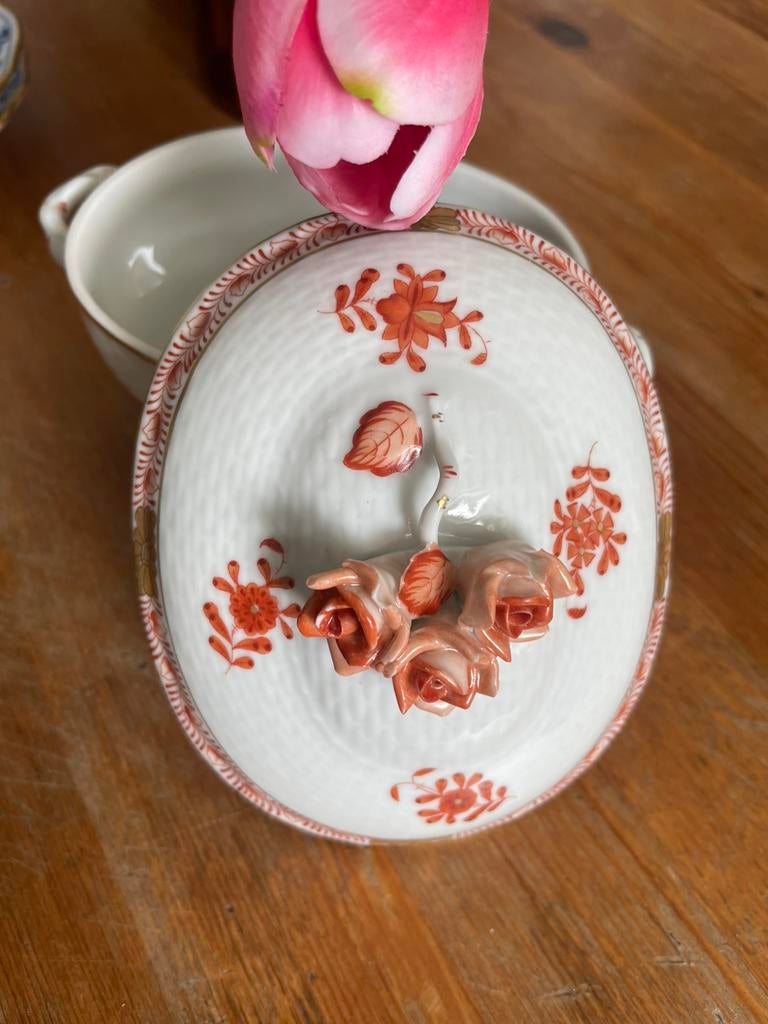 Herend porseleinen pot met deksel – rozen detail, Ophalen