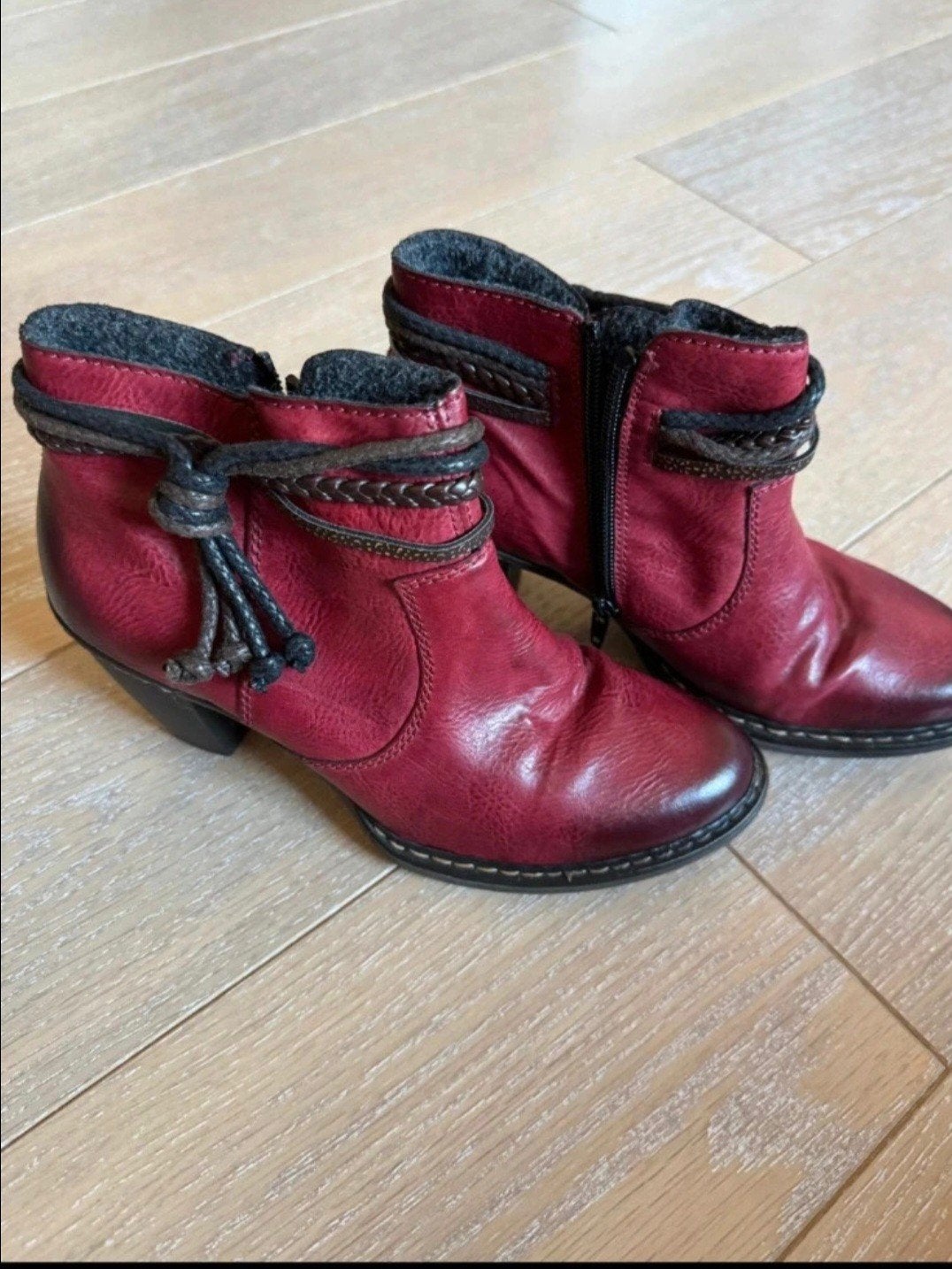 Enkellaarzen Rieker maat 37 bordeaux met hak, Ophalen, Lage of Enkellaarzen, Gedragen, Rood