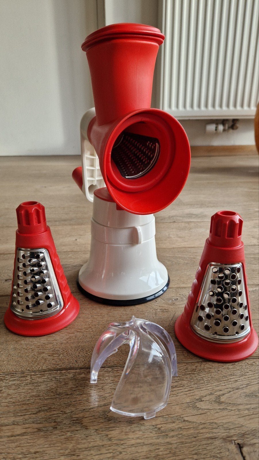 Hachoir AdaptaChef Tupperware, Enlèvement