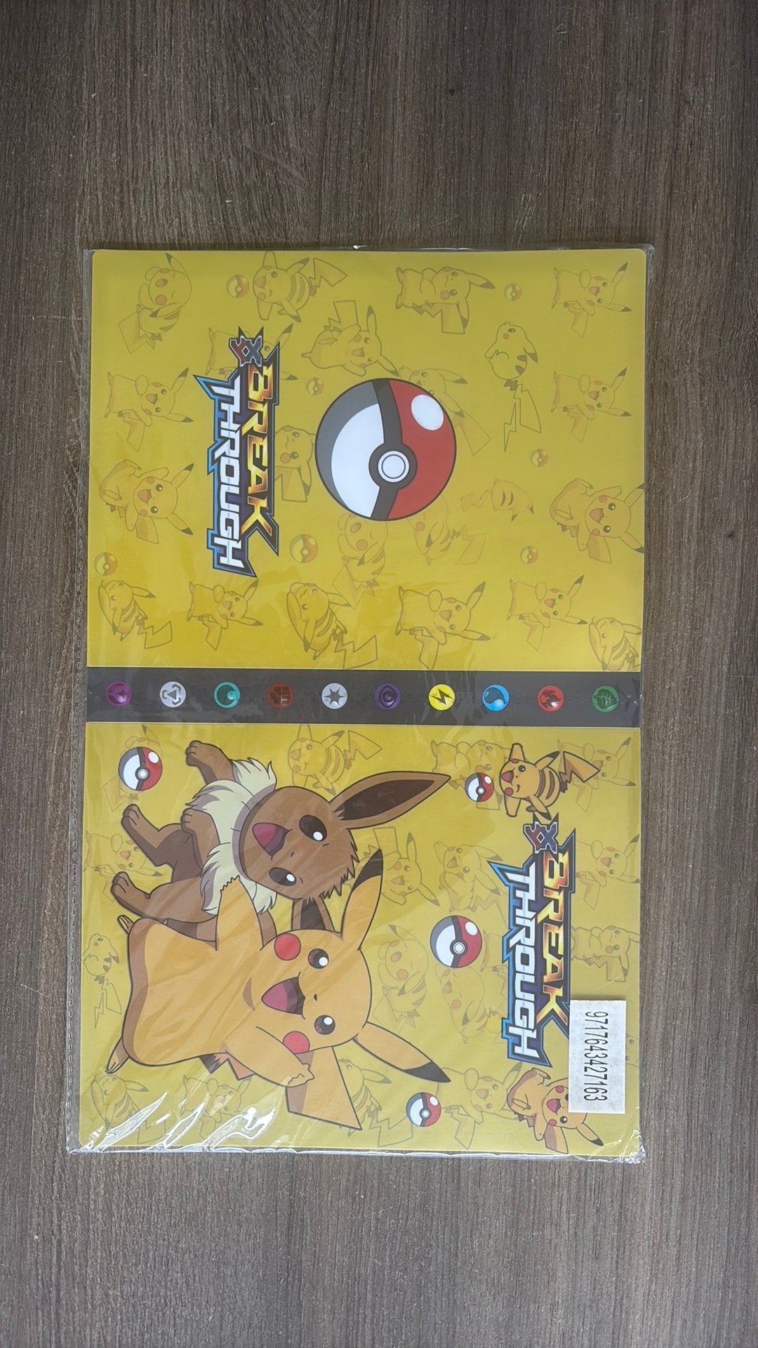 Pokemon pikachu verzamelmap 4 pocket album map kaarten, Ophalen of Verzenden, Nieuw