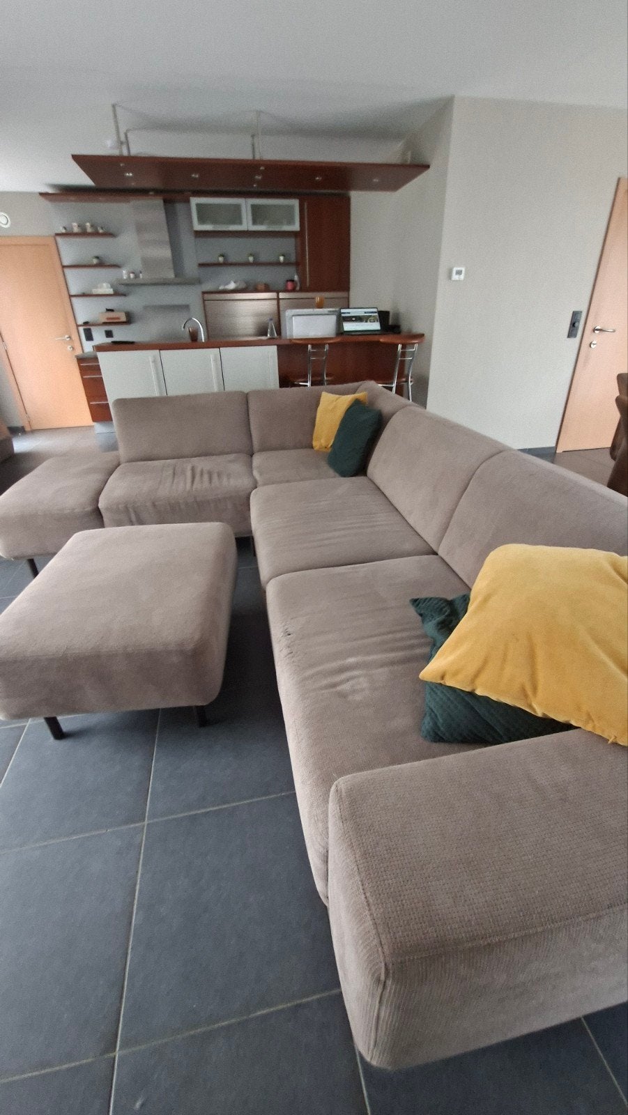 Hoeksalon met poef, Ophalen, 250 tot 300 cm, Gebruikt, Hoekbank