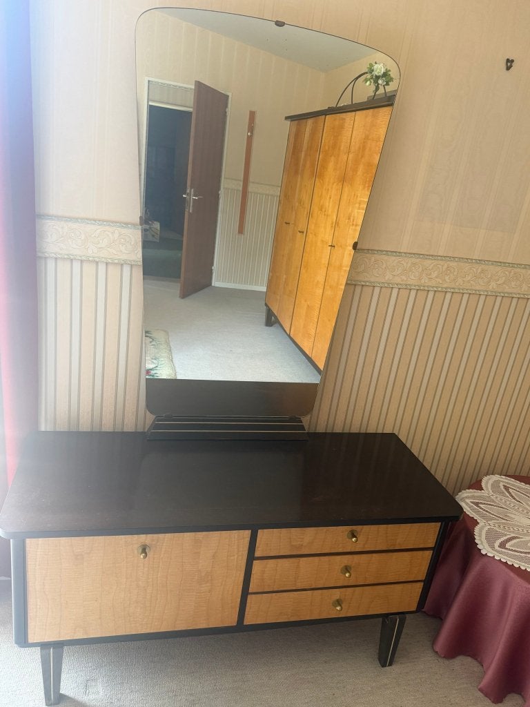 Slaapkamermeubels uit de jaren 50 te koop, Enlèvement