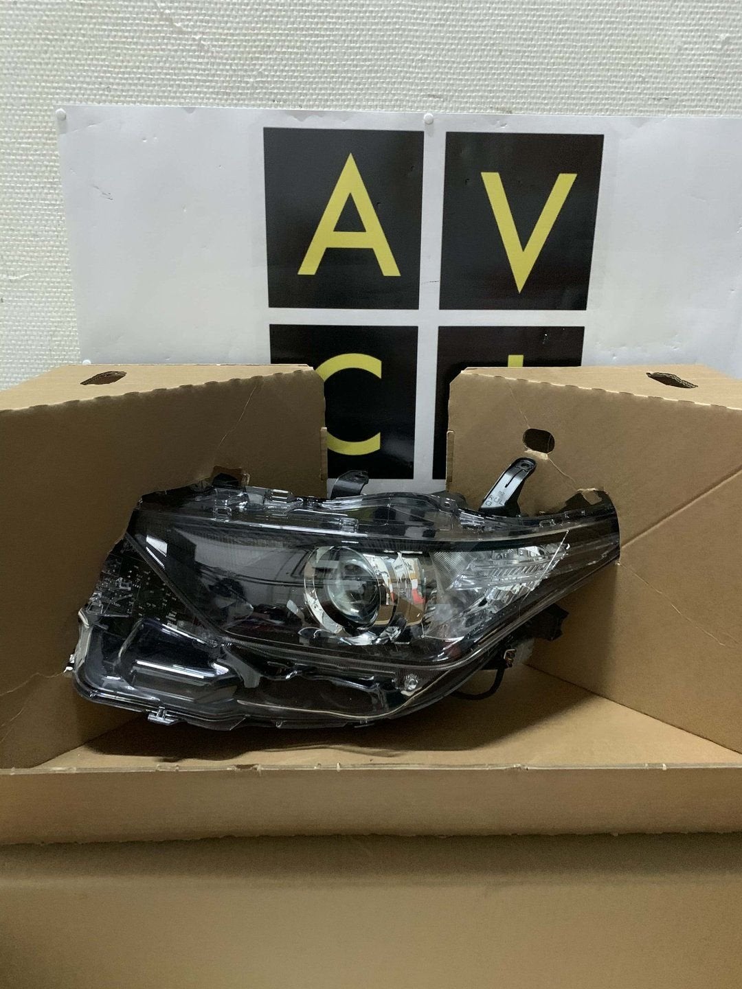 Koplamp Toyota Auris II facelift Full led  Nieuw Origineel 1, -, -, Nieuw, Ophalen of Verzenden
