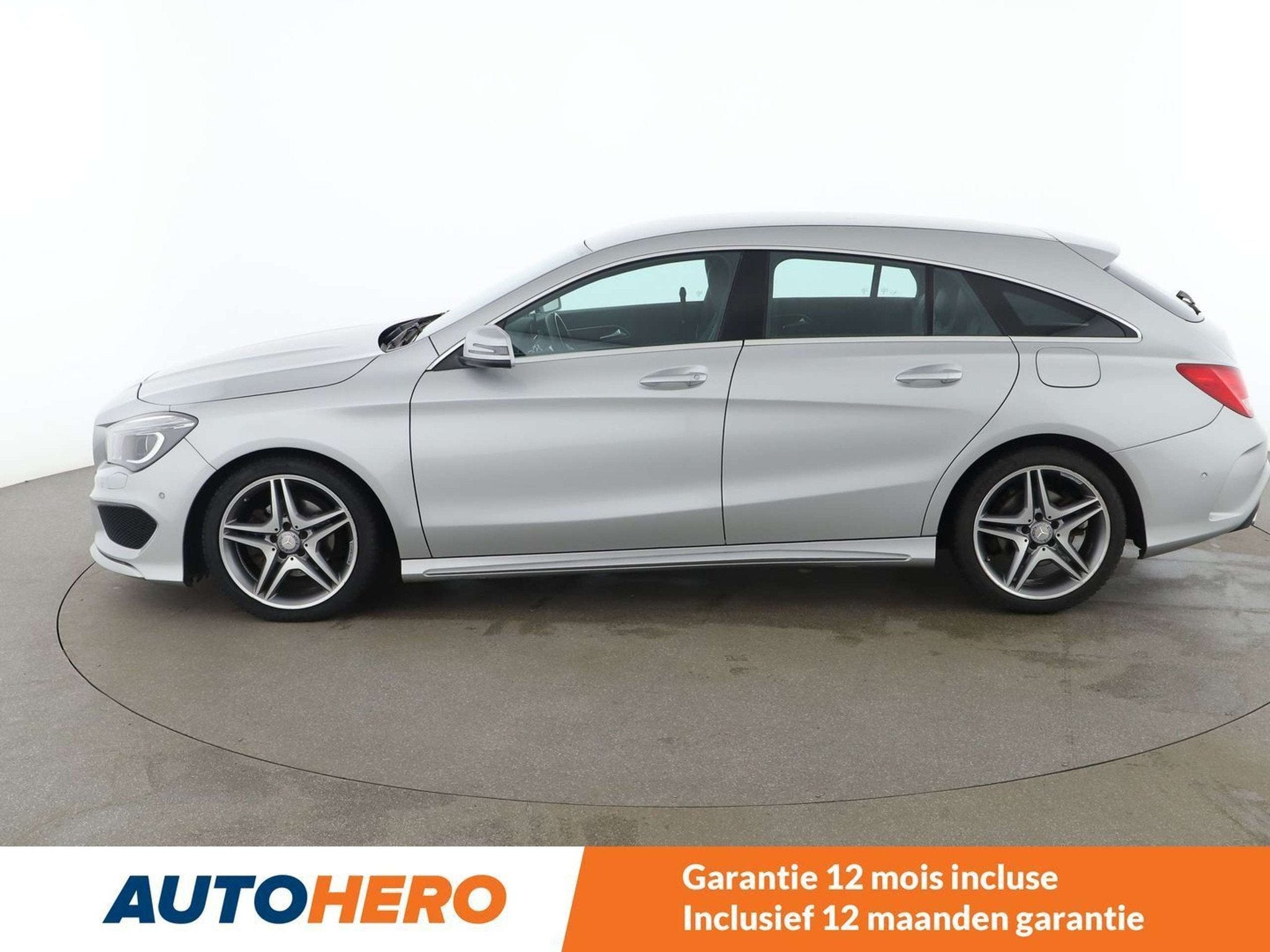 Mercedes-Benz CLA-Klasse 180 CLA 180 d Shooting Brake AMG Li, Voorwielaandrijving, CLA, Gebruikt, Zwart