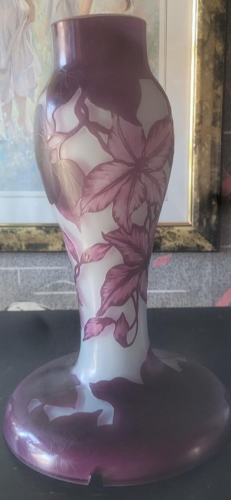 Pied de lampe en verre multicouche à décor de fleur fuchsia, Enlèvement