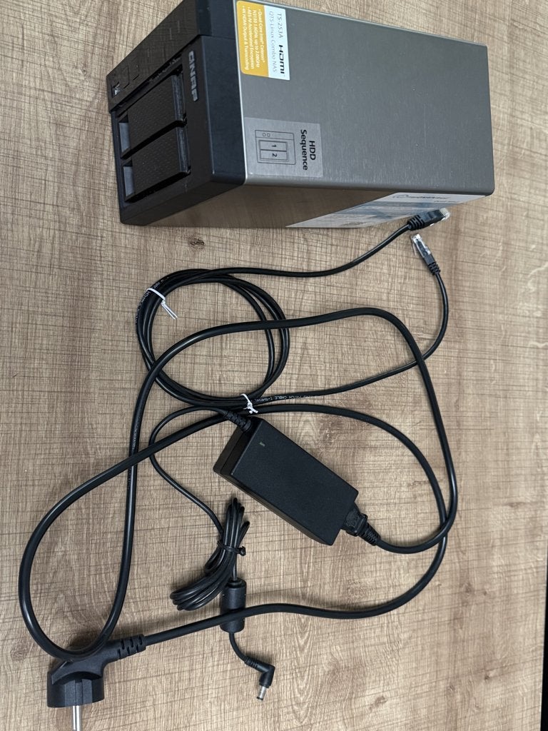 Qnap TS-253A, Computers en Software, NAS, Ophalen, Zo goed als nieuw