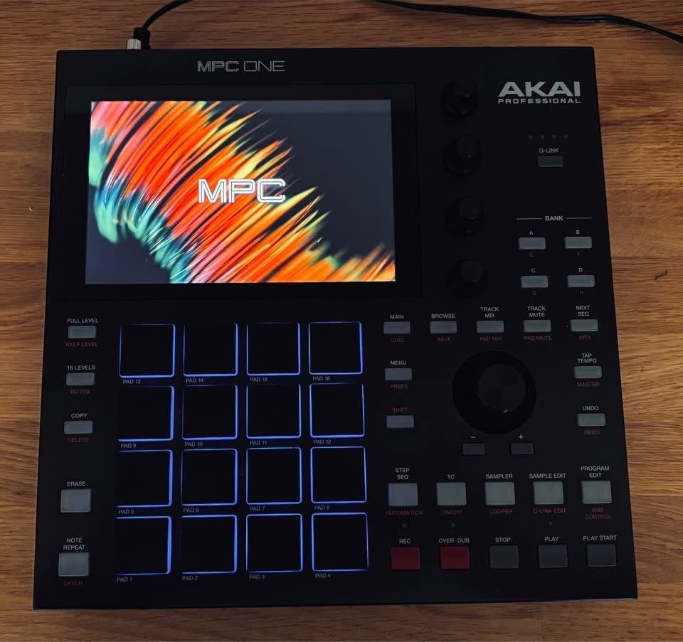 MPC ONE - UITSTEKENDE CONDITIE, Muziek en Instrumenten, Ophalen of Verzenden, Zo goed als nieuw