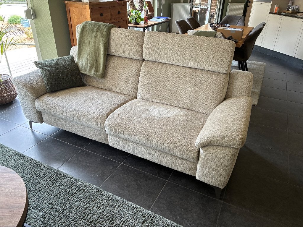 Zetel met 2 elektrische relaxen, Ophalen