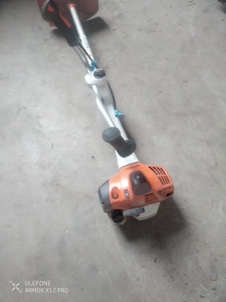 Stihl F560 Débroussailleuse Forestière, Jardin & Terrasse, Débroussailleuses, Comme neuf, Essence, 30 à 50 cm, Enlèvement