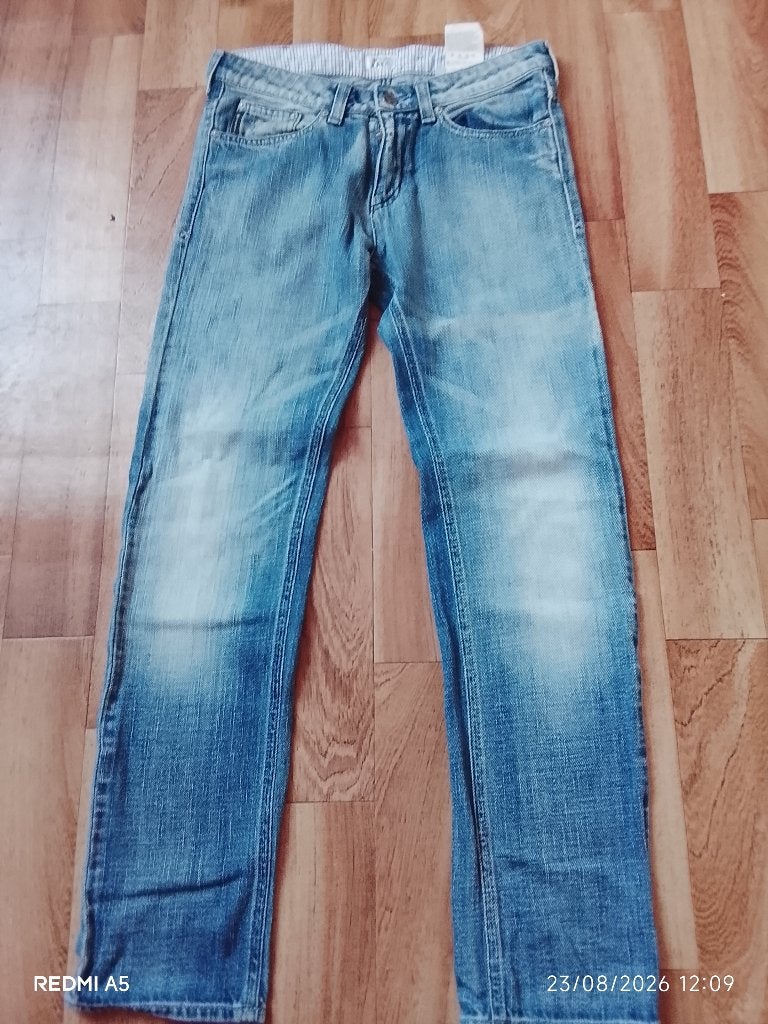 Jeans armani 12ans, Enfants & Bébés, Pantalon, Garçon, Enlèvement ou Envoi, Comme neuf