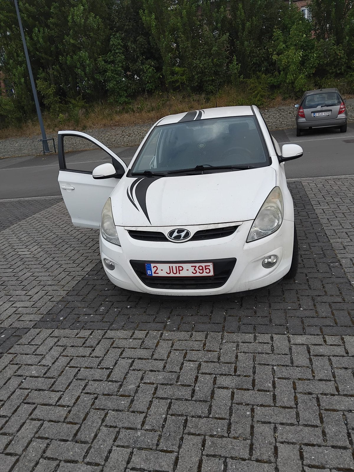 Hyundai I20 1.4 crdi 75cv, Voorwielaandrijving, Euro 5, Stof, Zwart