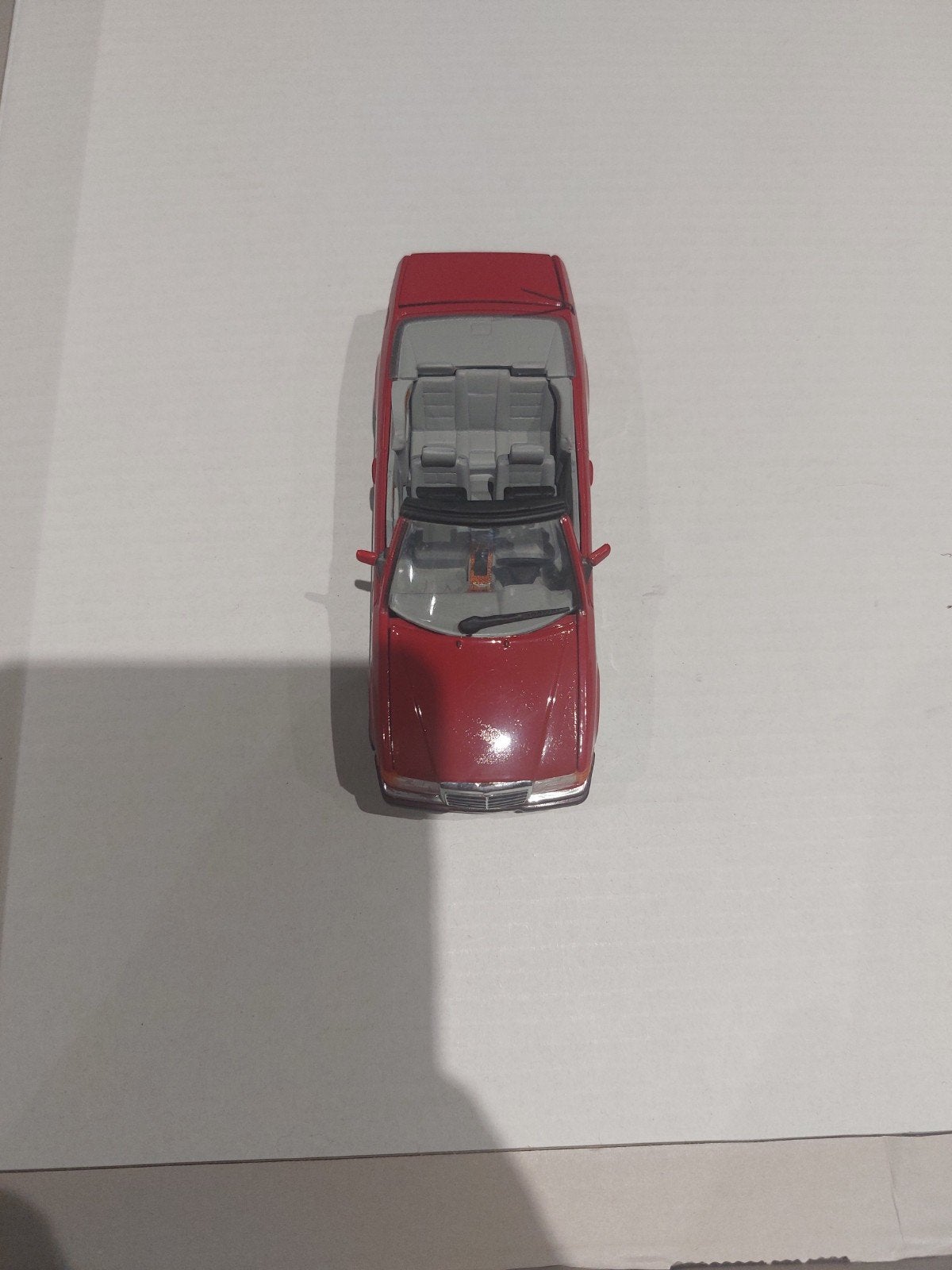 voiture miniature Mercedes Benz 300 CE 24 Cabriolet rouge, Enlèvement, Voiture, MiniChamps