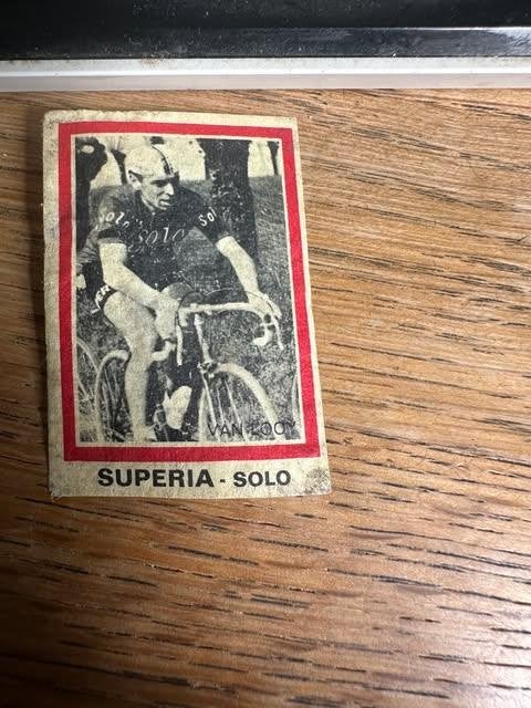 Boîte d'allumettes Van Looy étiquette Superia Solo, Boîtes ou marques d'allumettes, Superia, Enlèvement ou Envoi, Utilisé