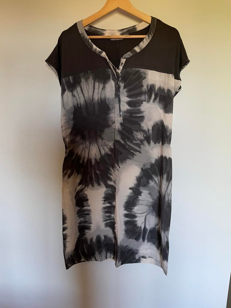 Zeer mooi kleedje Sandwich maat 36, Kleding | Dames, Ophalen of Verzenden, Zo goed als nieuw, Maat 36 (S), Grijs