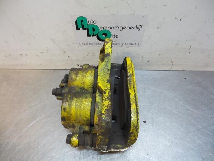 Remklauw (Tang) rechts-voor van een Subaru Legacy (Legacy 04, Subaru, Gebruikt, -, -