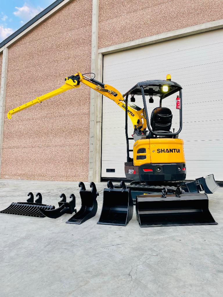 MINIGRAVER 1,8 t/ BINNENDRAAIER/ SHANTUI, Ophalen