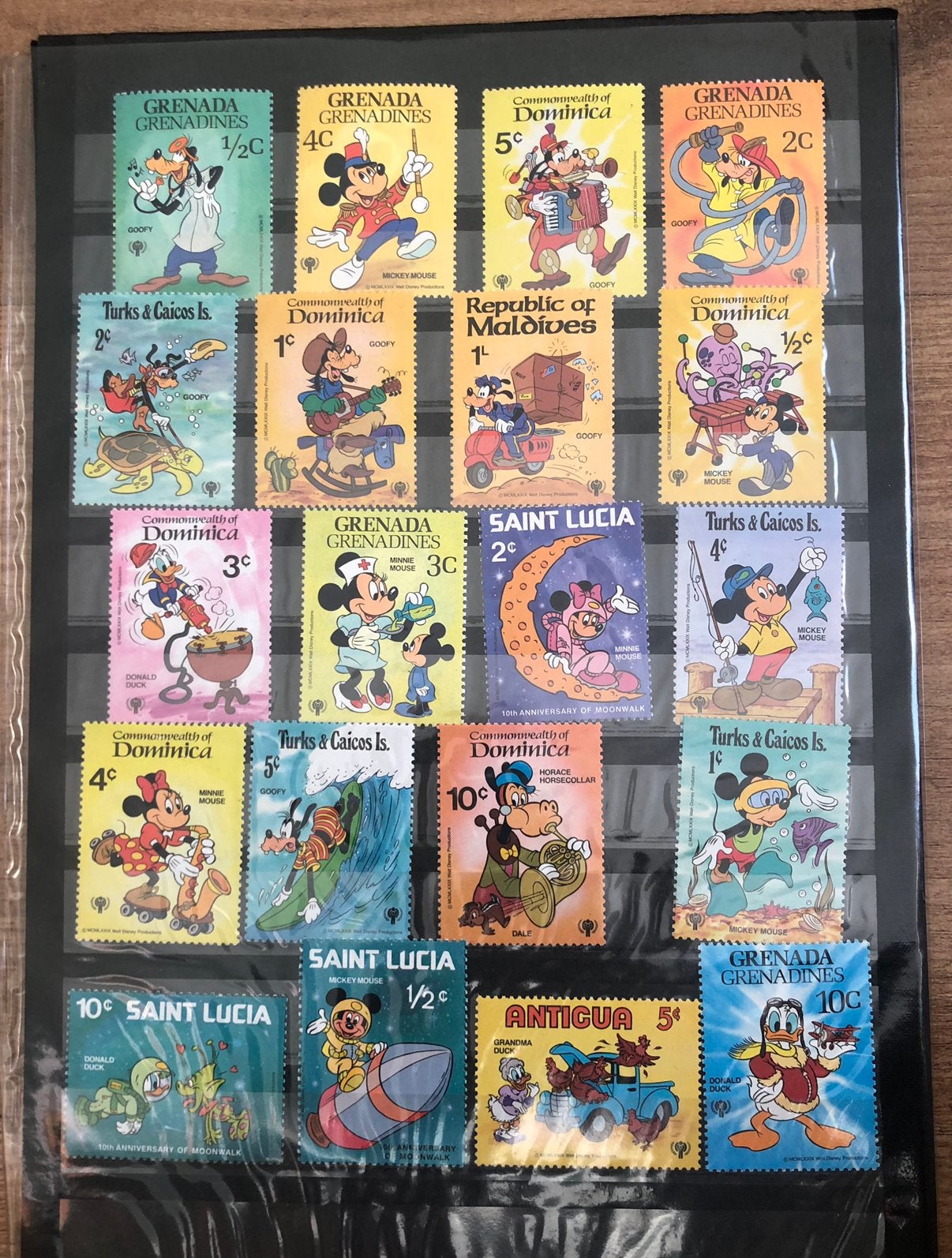 Vintage Unicef jaar vh kind en Ruimtevaart postzegels, Sans timbre, Enlèvement ou Envoi, Espace, Timbre-poste