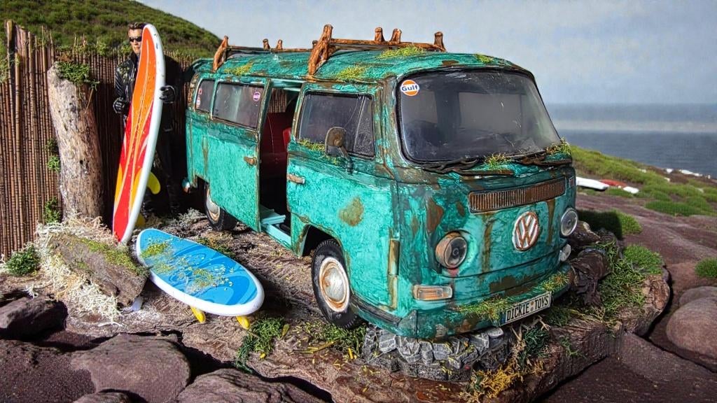 Magnifique Diorama VW T2 Bus - Echelle 1/14 - Pièce unique !, Hobby & Loisirs créatifs, Voitures miniatures | Échelles Autre, Comme neuf