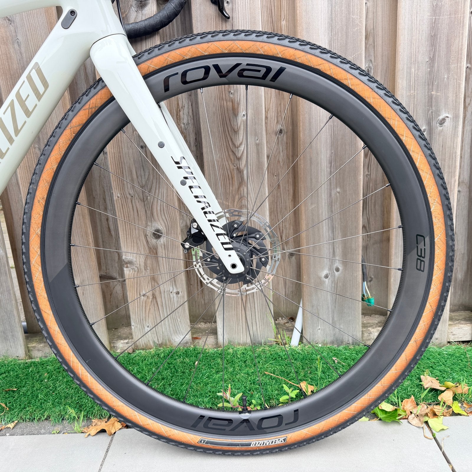 Roval C38 Carbon allround wielset tubeless + extra decals, Vélos & Vélomoteurs, Vélos Pièces, Comme neuf, Carbone, Gravelbike