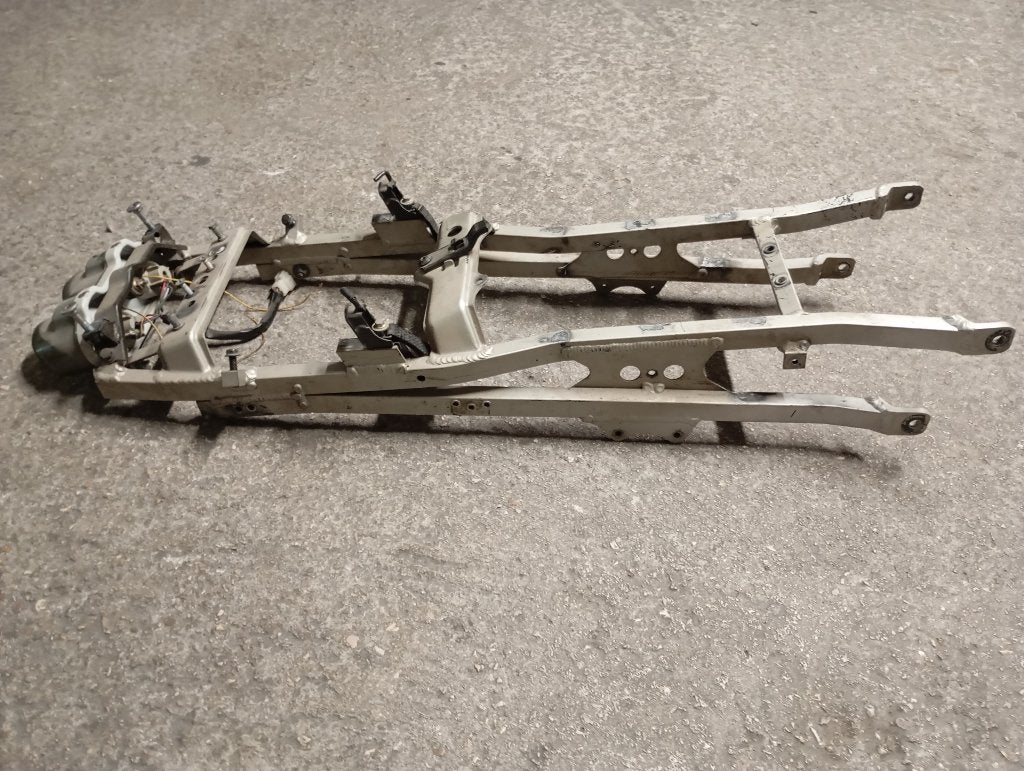 Boucle arrière Kawasaki zx9r 2000 - 2001, Envoi, Utilisé