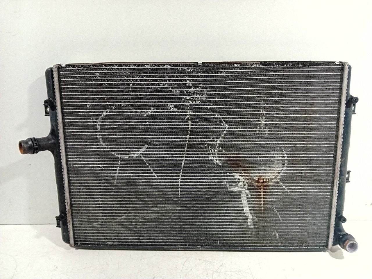 Radiateur Audi TT, Onderdelen@venauto.nl, Van der Ven Autorecycling B.V., Gebruikt, Ettenseweg 76, 4706 PB Roosendaal, The Netherlands