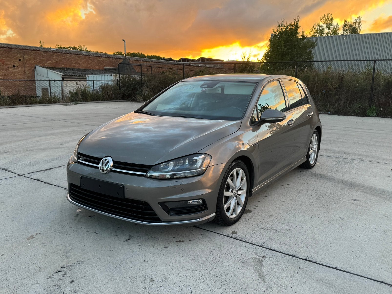 Golf 7 1.4 TSI Pack R-Line 2016 Prête à immatriculer, Autos, Euro 5, Achat, https://public.car-pass.be/vhr/, Entreprise