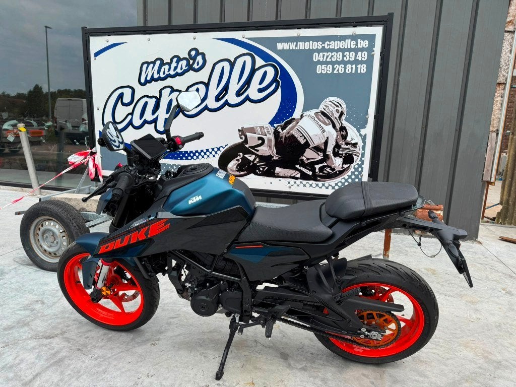 KTM	Duke 125, Entreprise, 125 cm³, Jusqu'à 11 kW