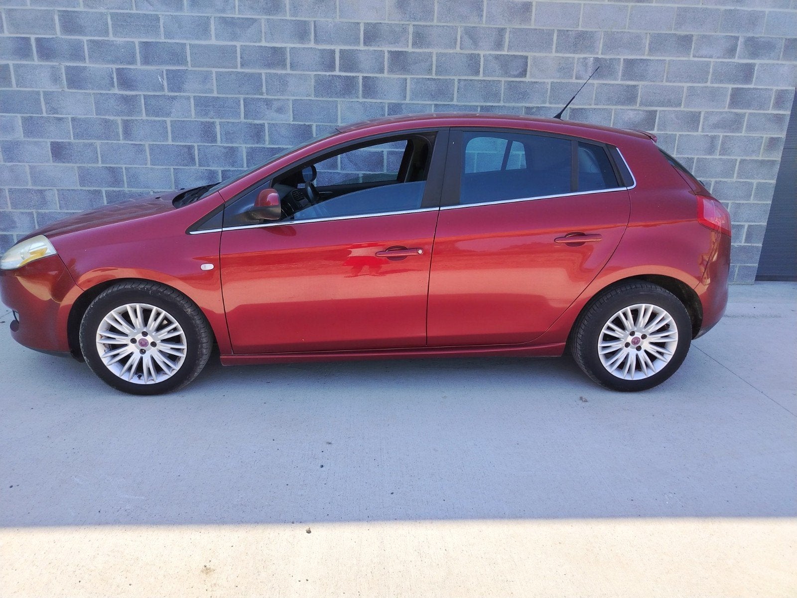 Fiat bravo 1.6jtd 129mkm contrôle technique Ok feuille rose, Auto's, Fiat, Particulier, Bravo, Diesel, Ophalen