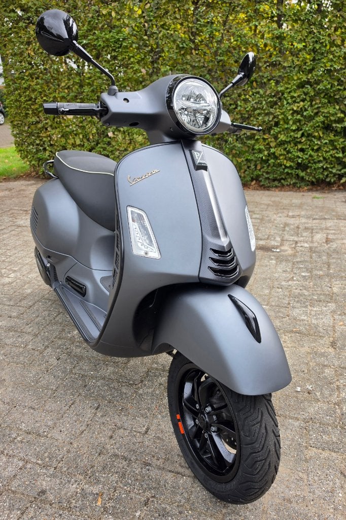 Très belle Vespa GTS SuperSport 125cc à vendre., Motos, Motos | Piaggio, Occasion, 125 cm³, ABS, Super Sport