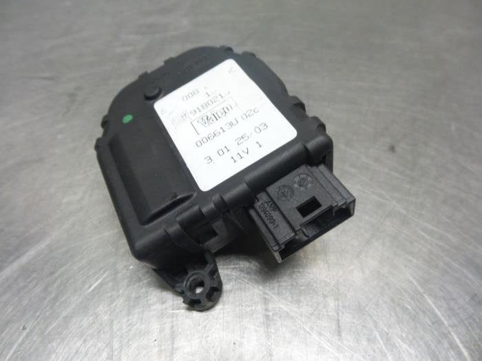 Kachelklep Motor van een Opel Vectra (Vectra C 02-), Auto-onderdelen, Gebruikt, -, -, Opel