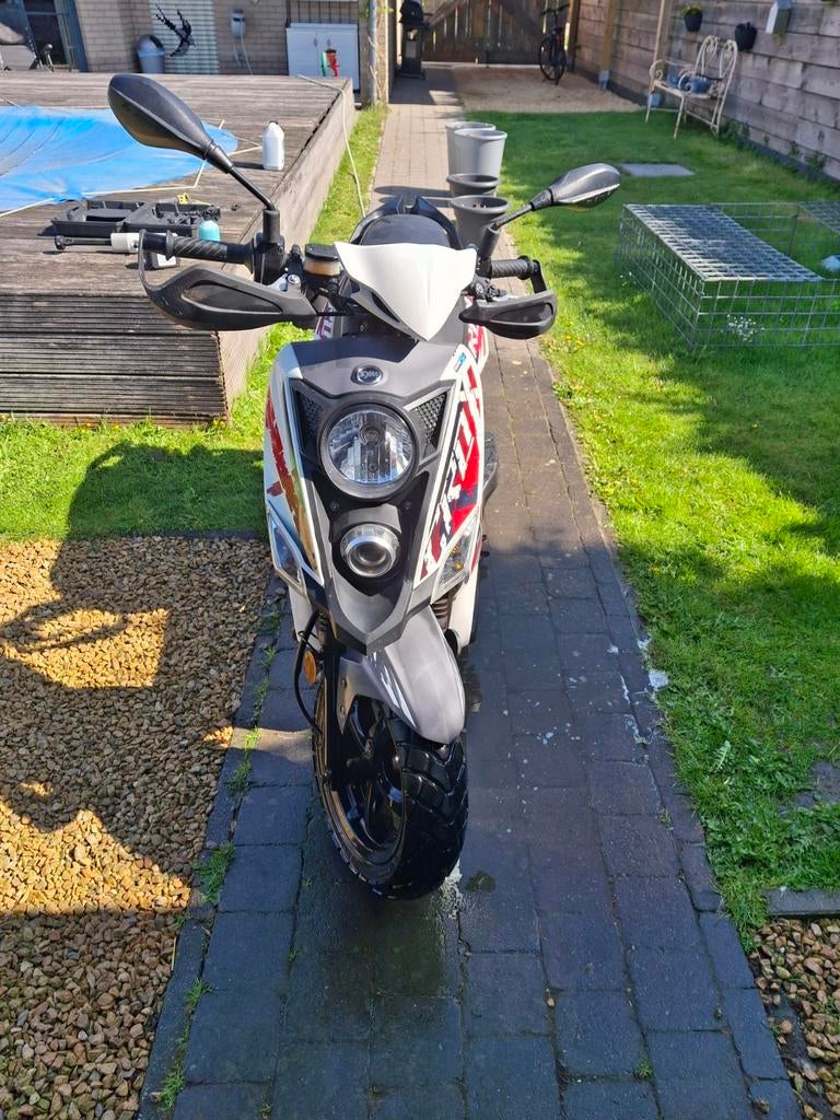 Sym crox  klasse b 2022, Vélos & Vélomoteurs, Scooters | Yamaha, Aerox, Classe B (45 km/h), Enlèvement, Utilisé