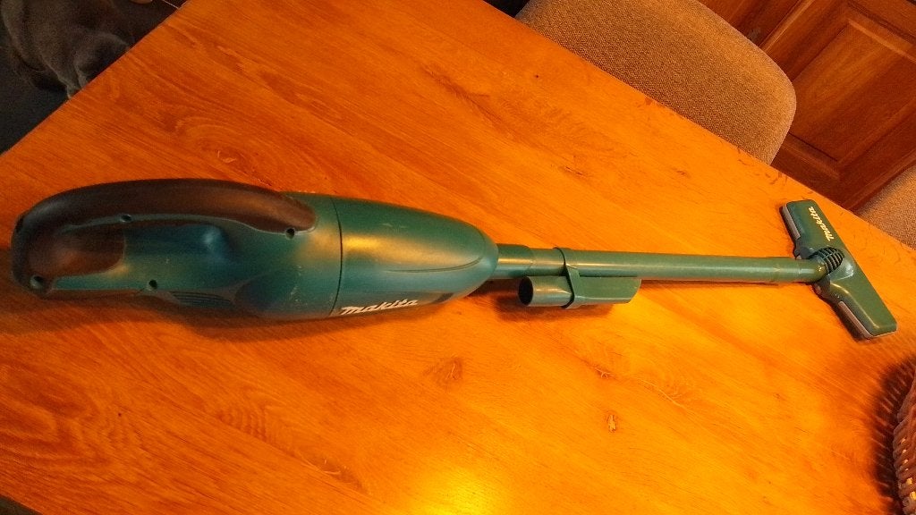 steelstofzuiger makita 18 volt blauw, Gebruikt, Ophalen of Verzenden, Minder dan 1200 watt, Reservoir