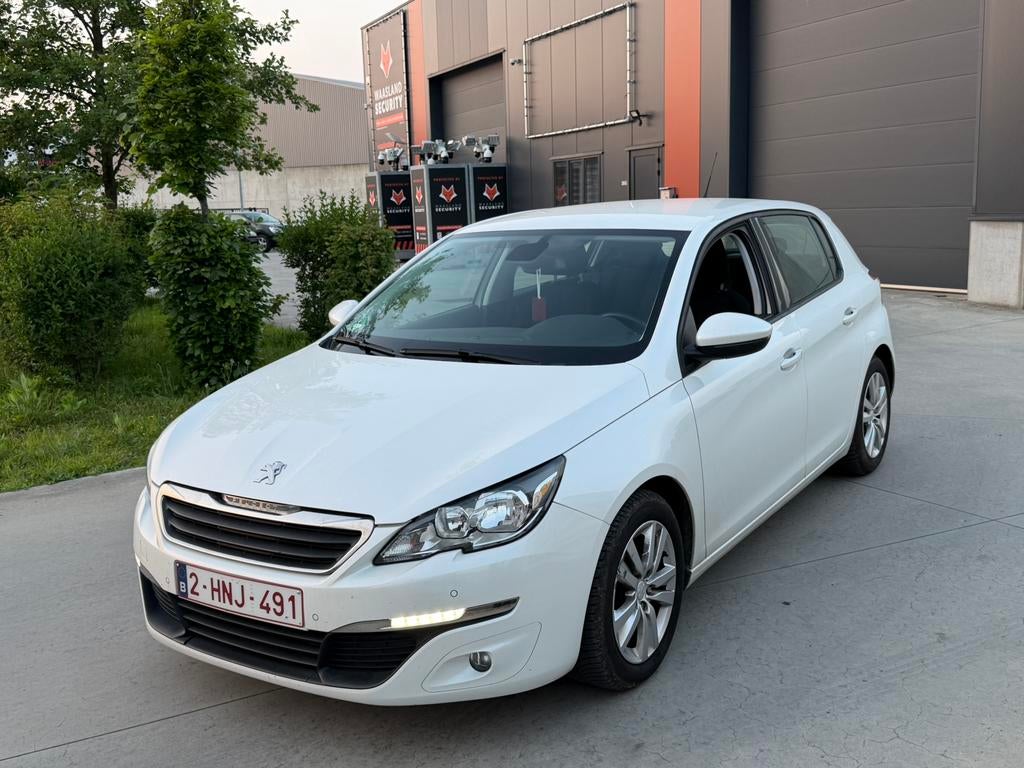 Peugoet 308 2014 1.2i 175.000km / mooie auto , gekeurd !, Auto's, Euro 5, Bedrijf, 5 deurs, Centrale vergrendeling