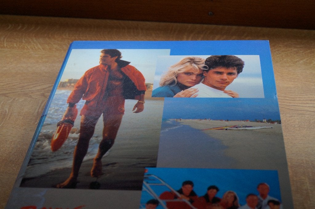 Coupures de presse de Baywatch - David Hasselhoff - Pamela, Collections, Enlèvement ou Envoi, 1980 à nos jours, Coupure(s)
