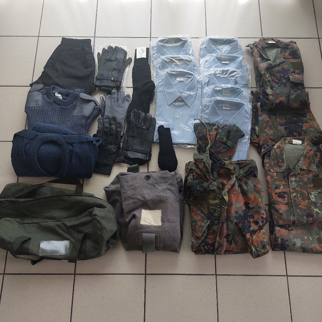 Lot Vêtements Militaire Belge NEUF d'époque - 1980/1990, Enlèvement ou Envoi, Armée de l'air, Vêtements ou Chaussures