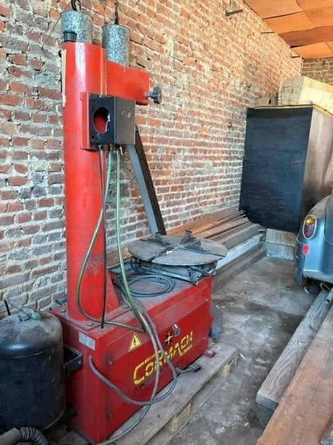 machine de démontage de pneus, Enlèvement