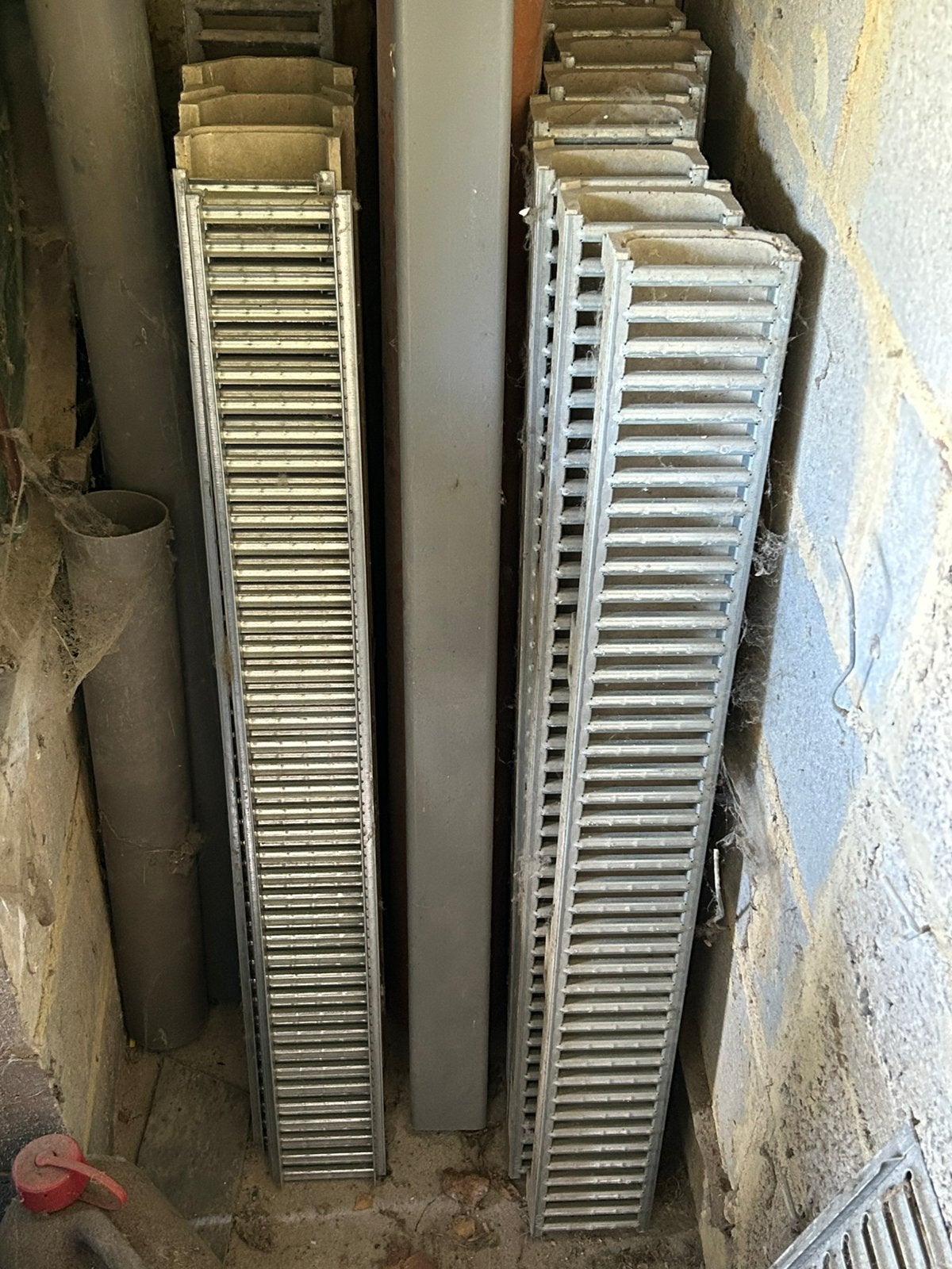 Caniveaux, Bricolage & Construction, Enlèvement, Neuf, Évacuation