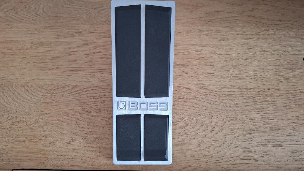 Pédale de volume Boss FV500L en excellent état., Musique & Instruments, Enlèvement, Comme neuf, Volume