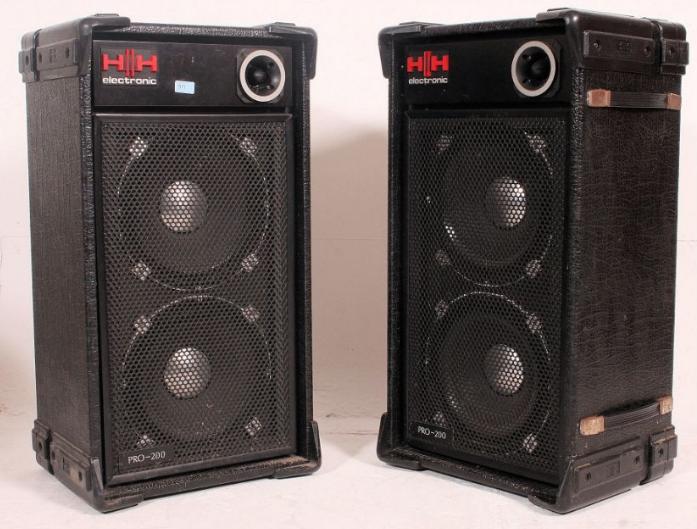 HH 200 PRO Enceintes avec 2x 12" + Tweeter HF la paire, Audio, Tv en Foto, Luidsprekerboxen, Gebruikt, Front, Rear of Stereo speakers