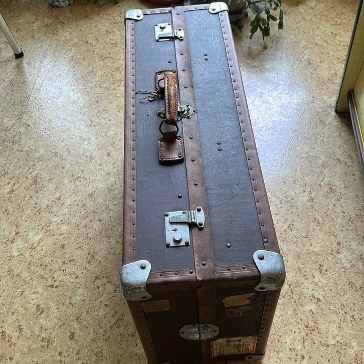 Malle penderie années 1940 - Voyage Buenos Aires, Enlèvement