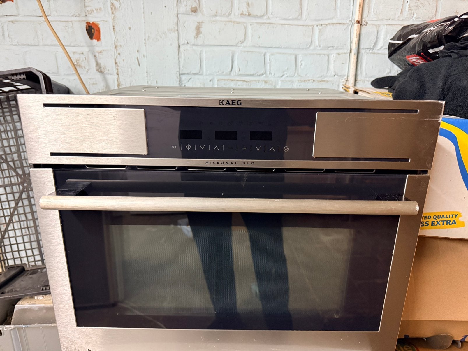 AEG magnetronoven type bt32gf2, Elektronische apparatuur, Microgolfovens, Ophalen, Zo goed als nieuw, Oven, Microgolfoven