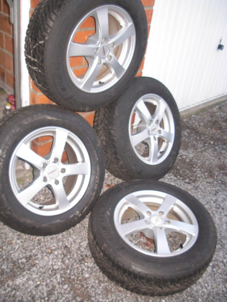 Winterset voor Seat - Skoda - 215/65 R16 98H, Ophalen, 16 inch, Banden en Velgen, Winterbanden
