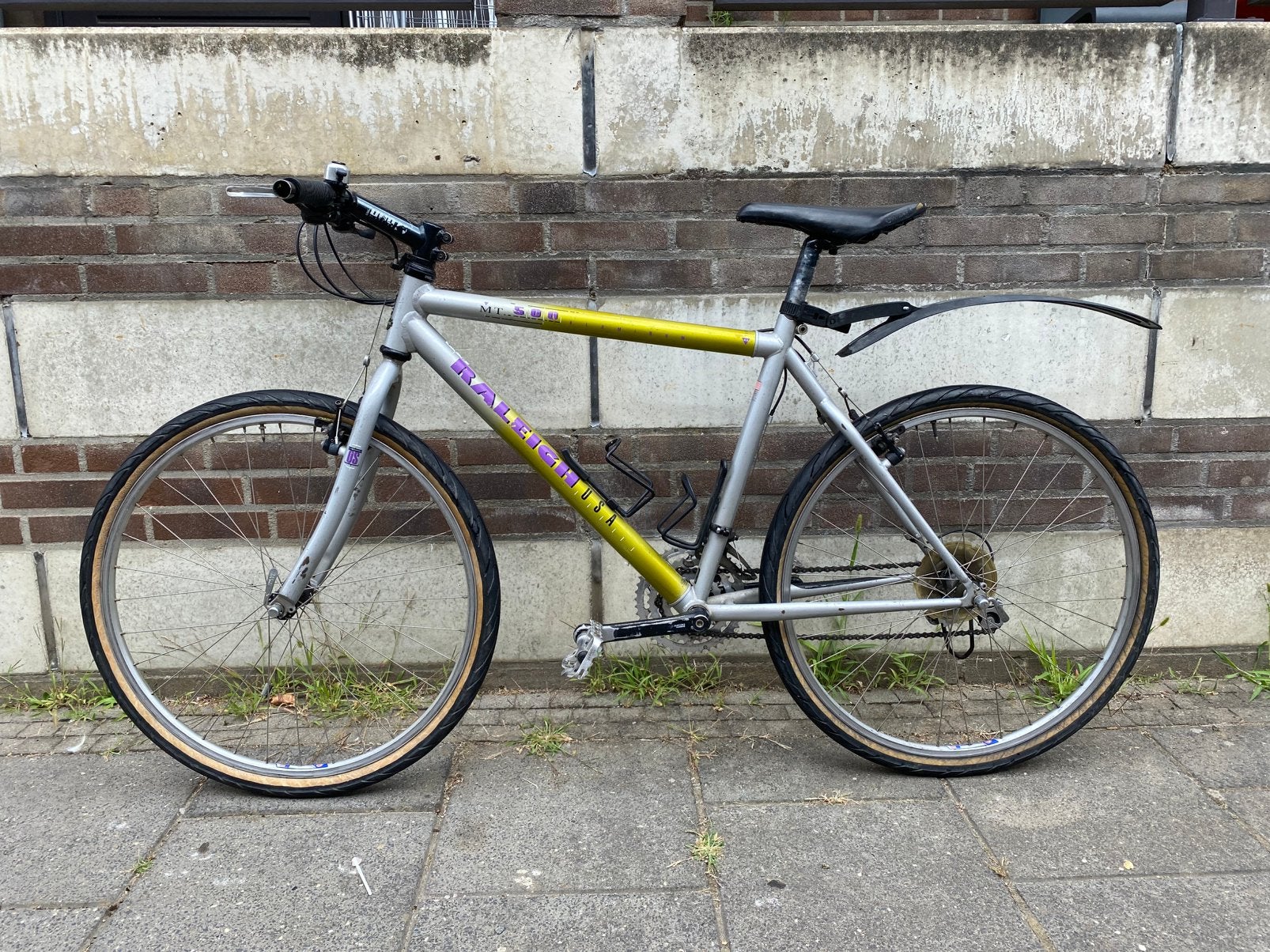 Raleigh MT 500 en aluminium avec kit Shimano Deore LX, Vélos & Vélomoteurs, Vélos | VTT & Mountainbikes, Frein sur jante, 45 à 49 cm