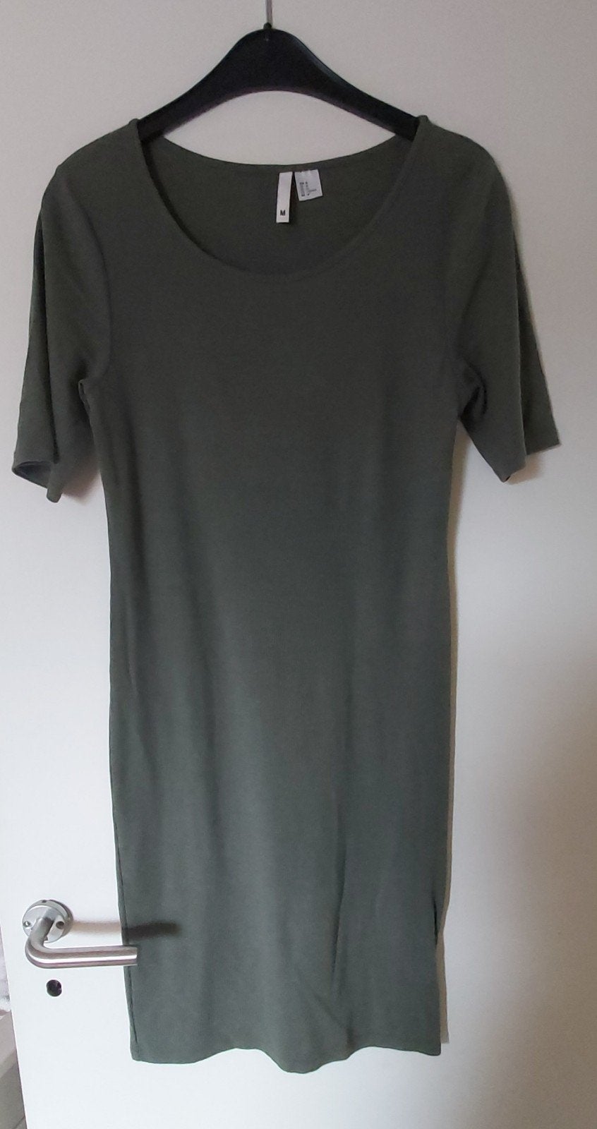 Kaki T-shirt jurk H&M maat M, Ophalen of Verzenden, Maat 38/40 (M)