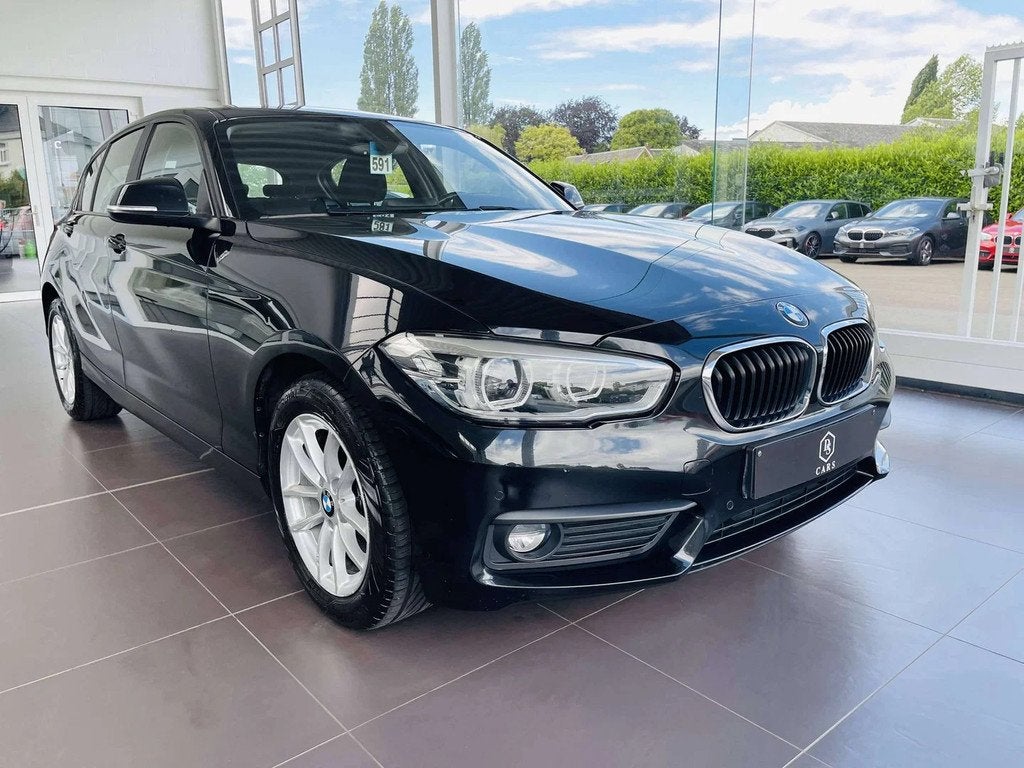 BMW 1 Serie 116 i * GARANTIE + LED + GPS *, Autos, BMW, 116 g/km, Achat, Entreprise, Boîte manuelle