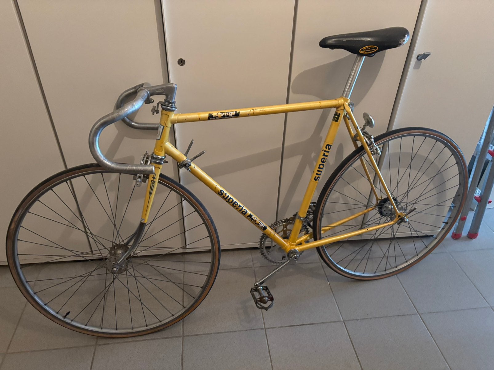 Zeer oude koersfiets, Ophalen