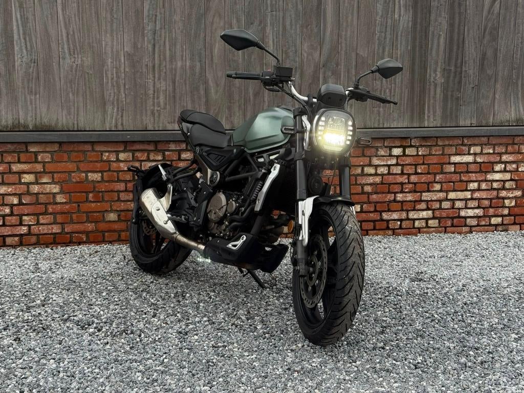 voge 300AC/2021/3700km/led/1e eigenaar/belgisch/18,20kw, Motoren, 292 cc, Bedrijf, Minimaal motorrijbewijs A2, Voge