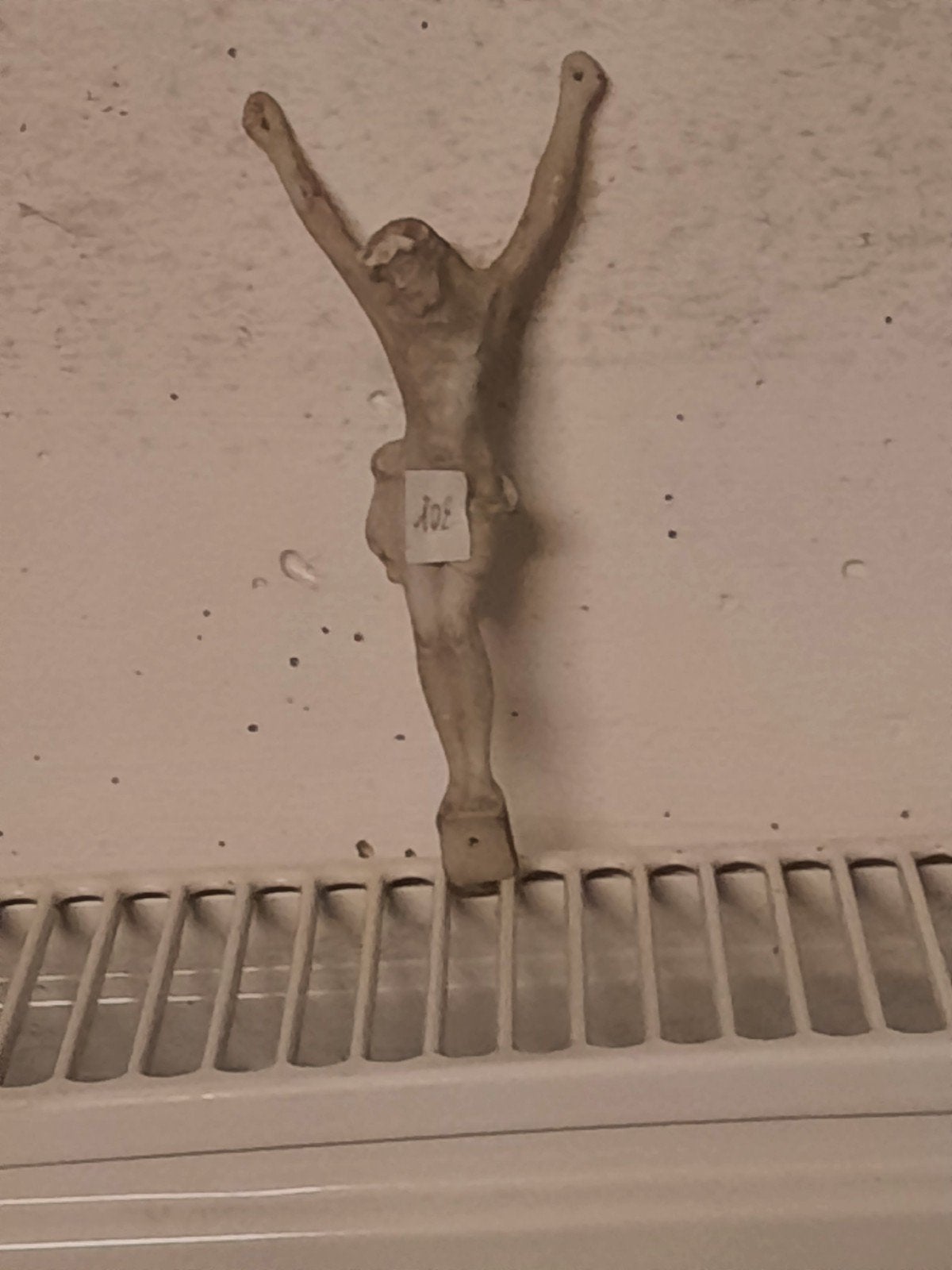 Crucifix, Antiquités & Art, Enlèvement