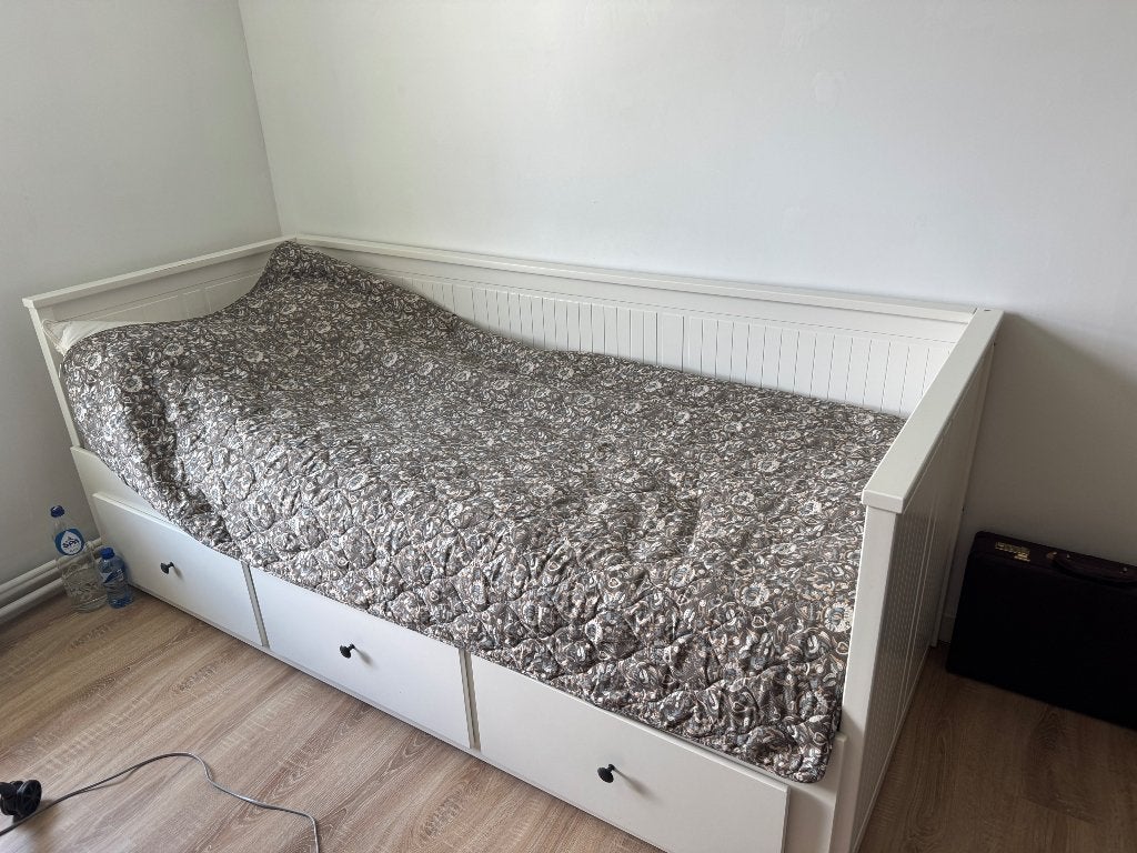 Lit banquette IKEA Hemnes avec 2 matelas (90x200), Maison & Meubles, Chambre à coucher | Lits, 90 cm, Une personne, Enlèvement